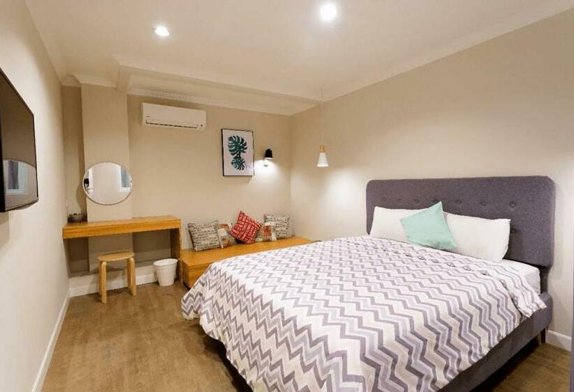 Suite Familiare, Cottonwood Bed & Breakfast House Bandung