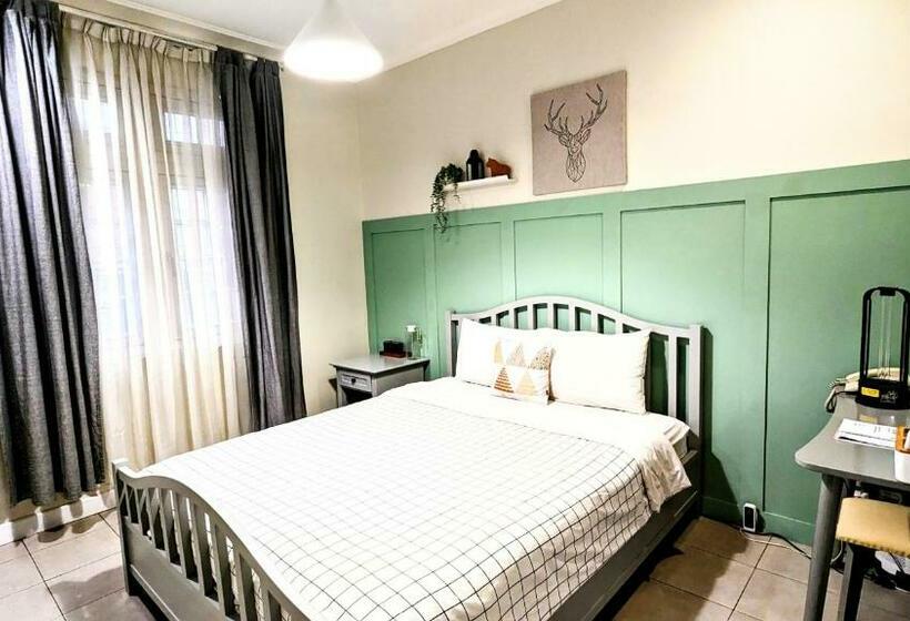 Camera Deluxe, Cottonwood Bed & Breakfast House Bandung