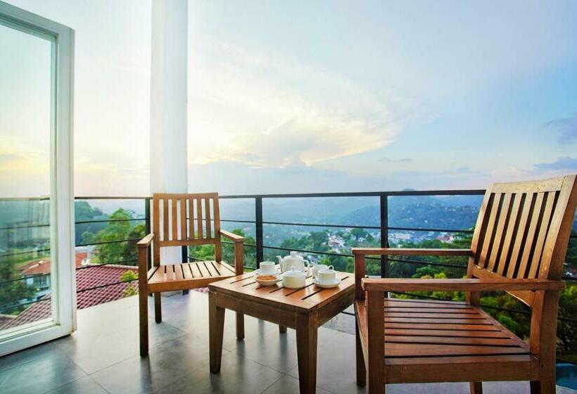 Quarto Deluxe com Sacada, The Kandyan Villa