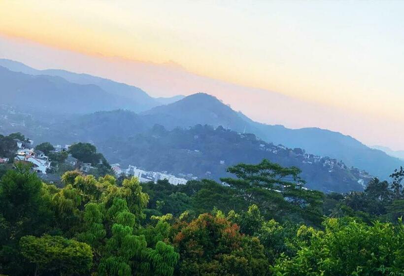 Quarto Deluxe com Sacada, The Kandyan Villa