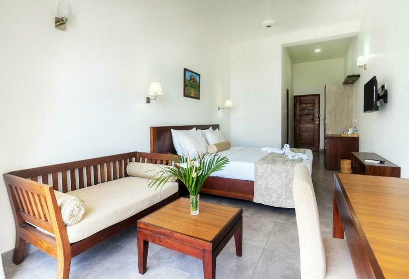 Quarto Deluxe com Sacada, The Kandyan Villa