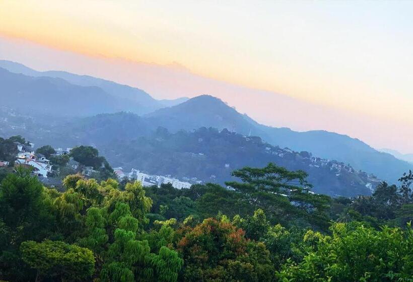 Quarto Triplo Deluxe, The Kandyan Villa