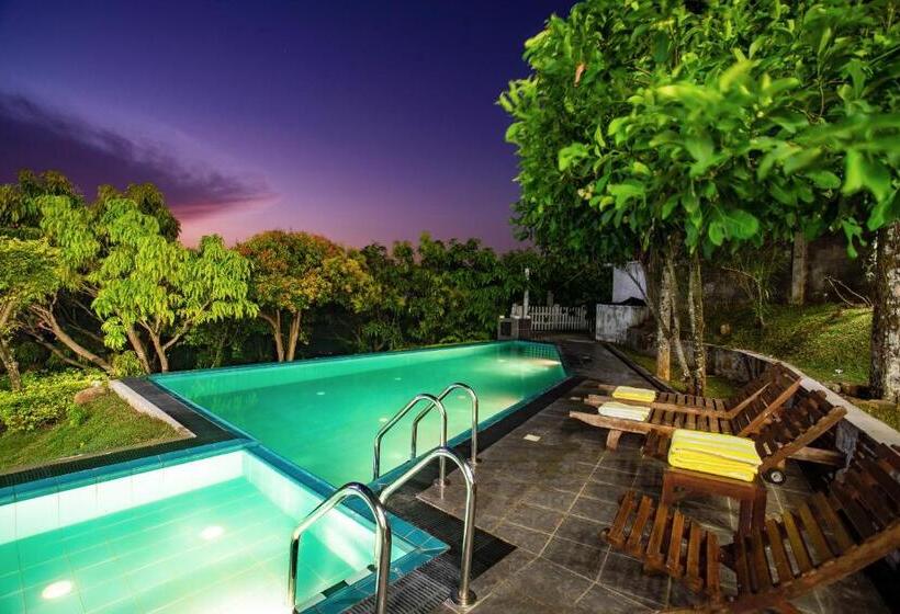 Quarto Triplo Deluxe, The Kandyan Villa