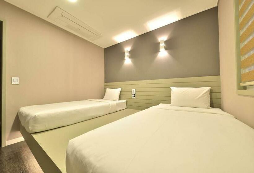 غرفة قياسية, With U Hotel & Guesthouse