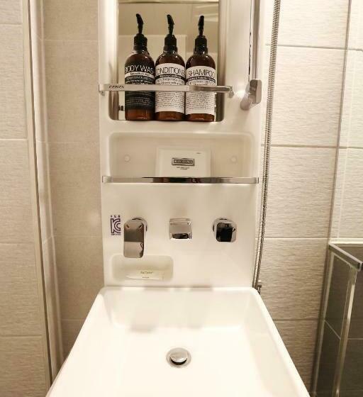 غرفة قياسية ثلاثية, With U Hotel & Guesthouse