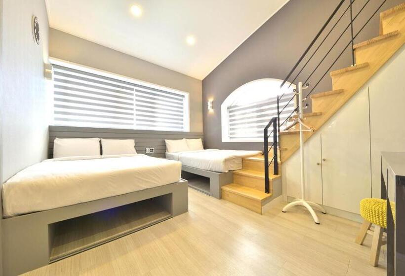 جناح عائلي, With U Hotel & Guesthouse