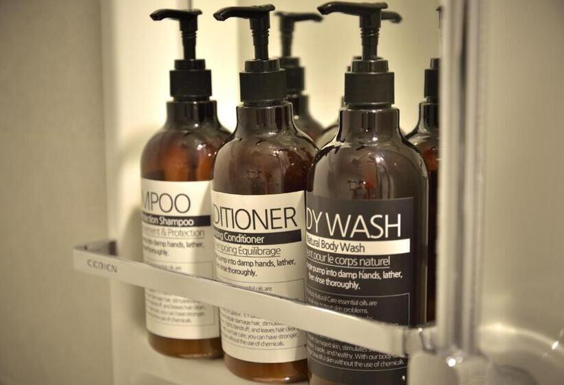 غرفة ديلوكس ثلاثية, With U Hotel & Guesthouse