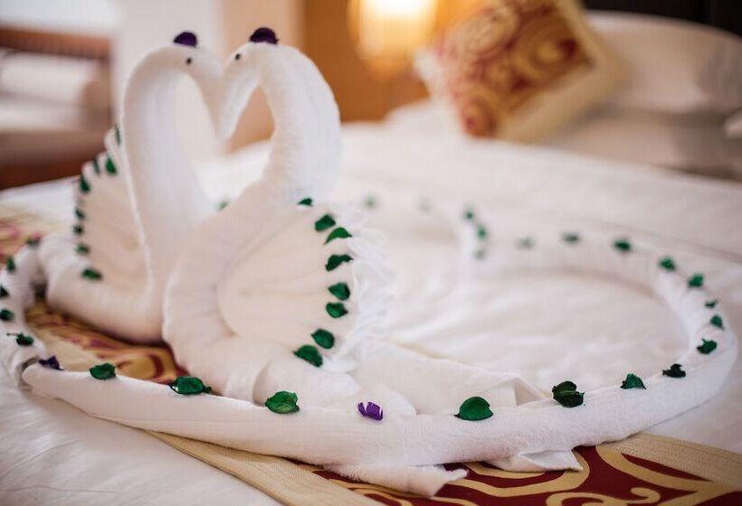 סטודיו משפחתי, Orussey One Hotel & Apartment