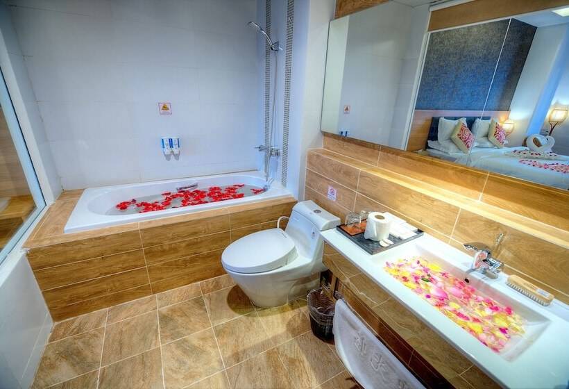 סטודיו משפחתי, Orussey One Hotel & Apartment