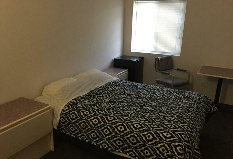 اتاق استاندارد, Invermere Hostel