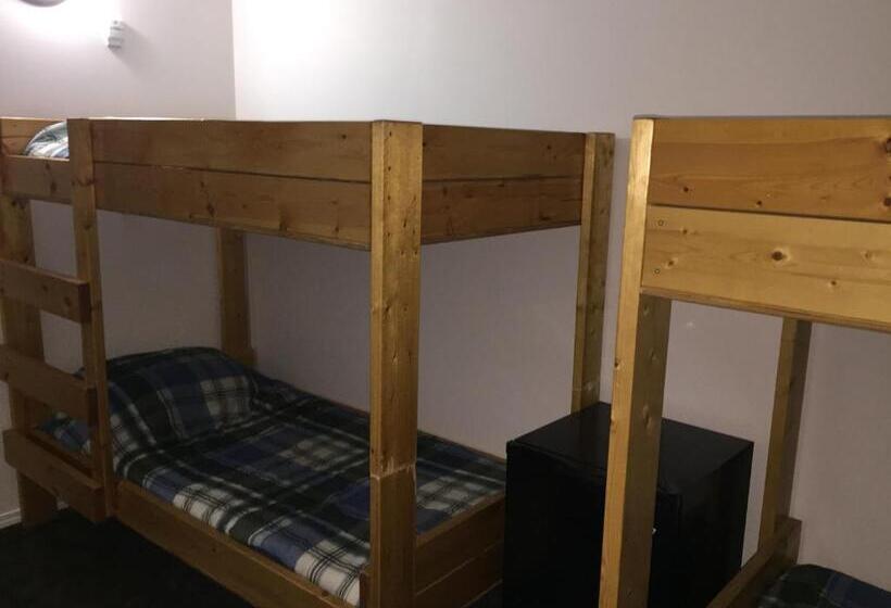 غرفة إقتصادية رباعية, Invermere Hostel
