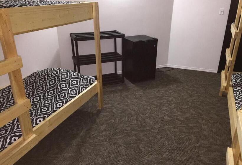 اتاق خانوادگی, Invermere Hostel