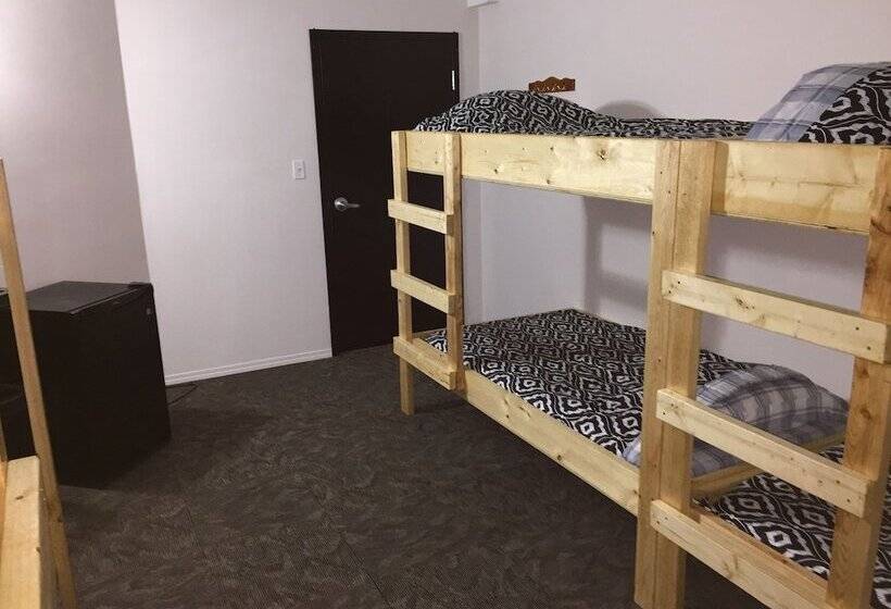 اتاق خانوادگی, Invermere Hostel