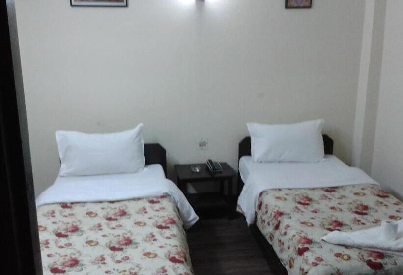 اتاق استاندارد, Bag Packer's Lodge