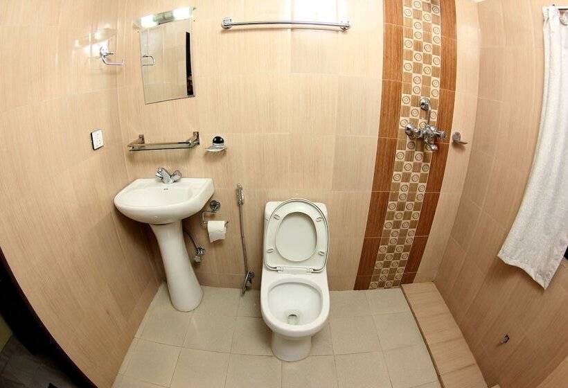 اتاق لوکس سه تخته, Bag Packer's Lodge