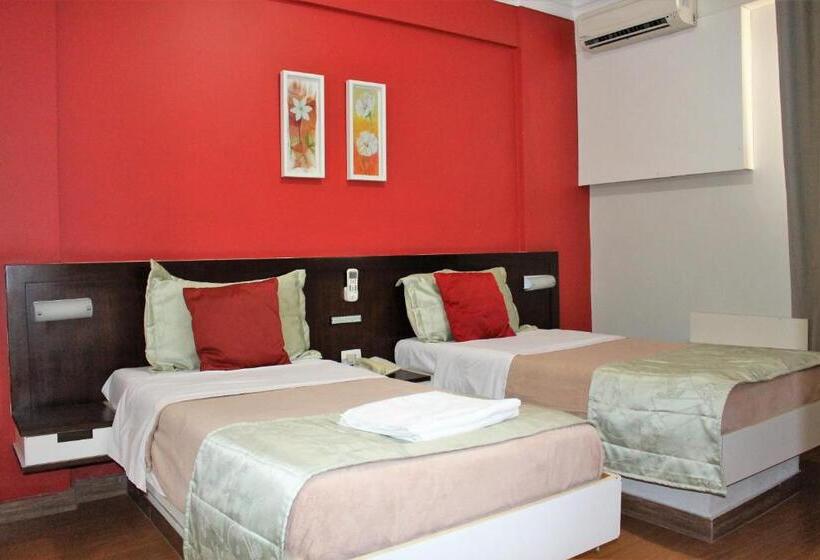 חדר סופריור לשלושה, Grande Hotel Universo Palace