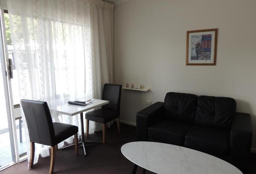 سوییت, Comfort Inn Premier