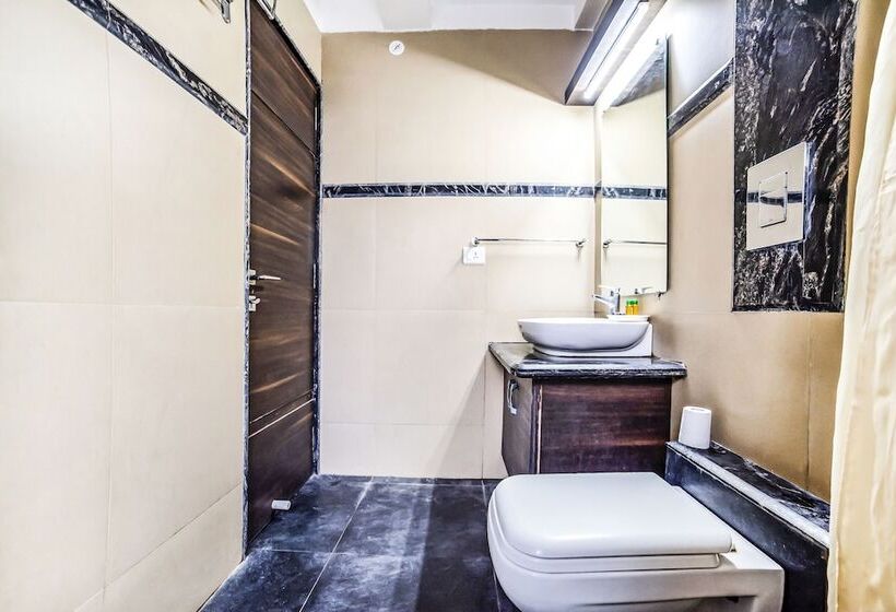 Quarto Deluxe, Treebo Sumati Baner