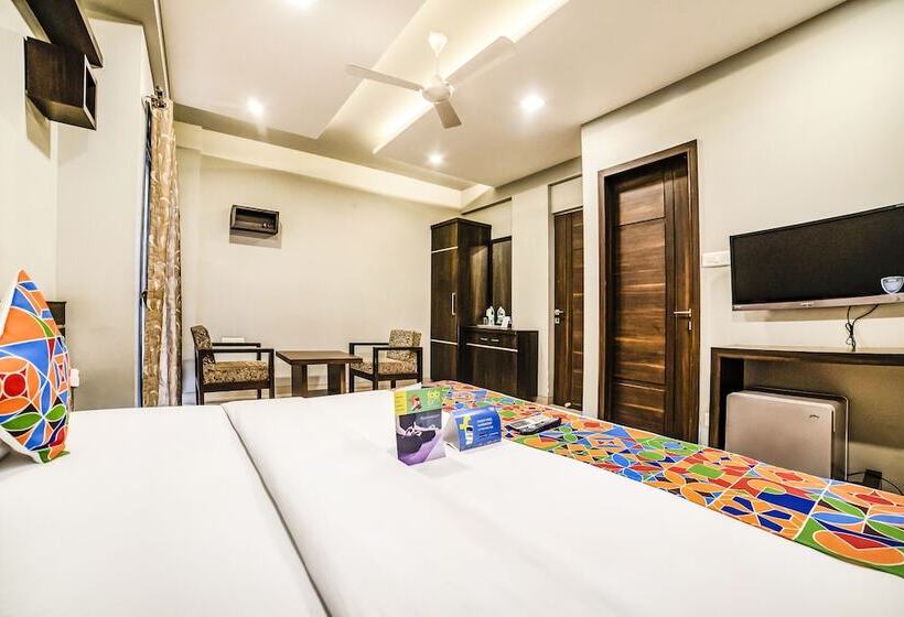 Quarto Deluxe, Treebo Sumati Baner