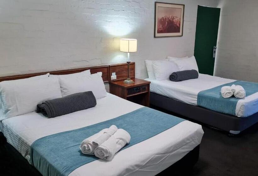 اتاق استاندارد یک تخته با تخت دونفره بزرگ, Seaton Arms Motor Inn