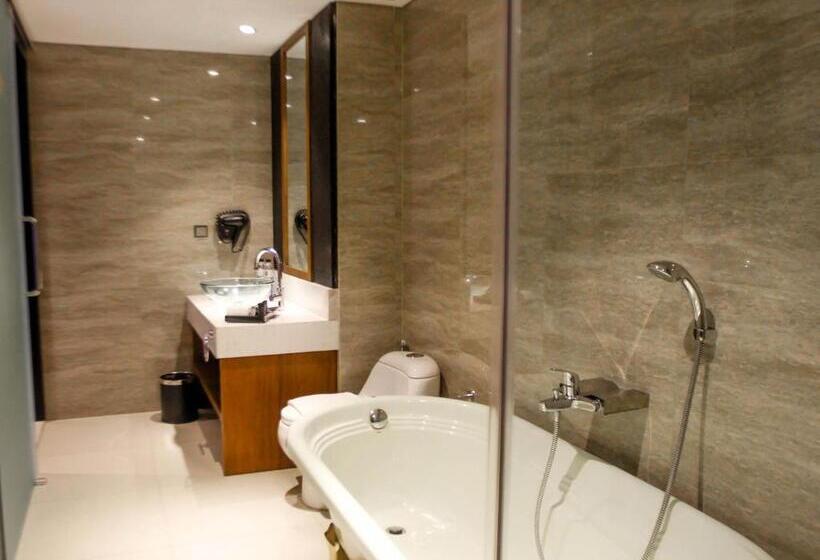 جناح إدارى, The Nest Hotel Nusa Dua