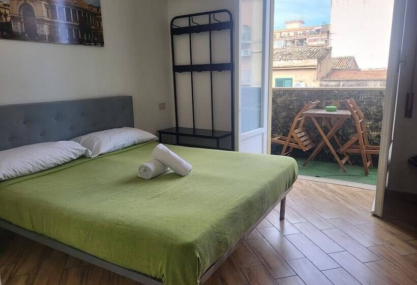 标准间, Antadia B&b