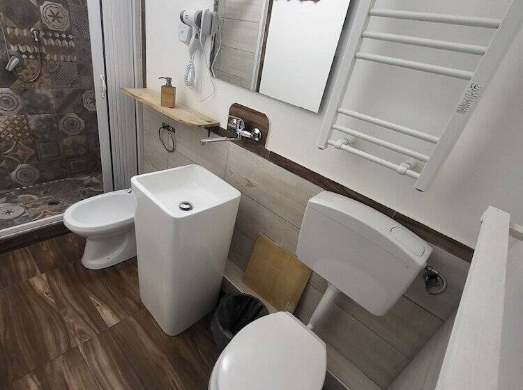 家庭间, Antadia B&b