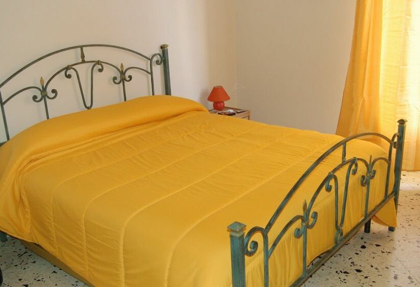 标准间, Antadia B&b