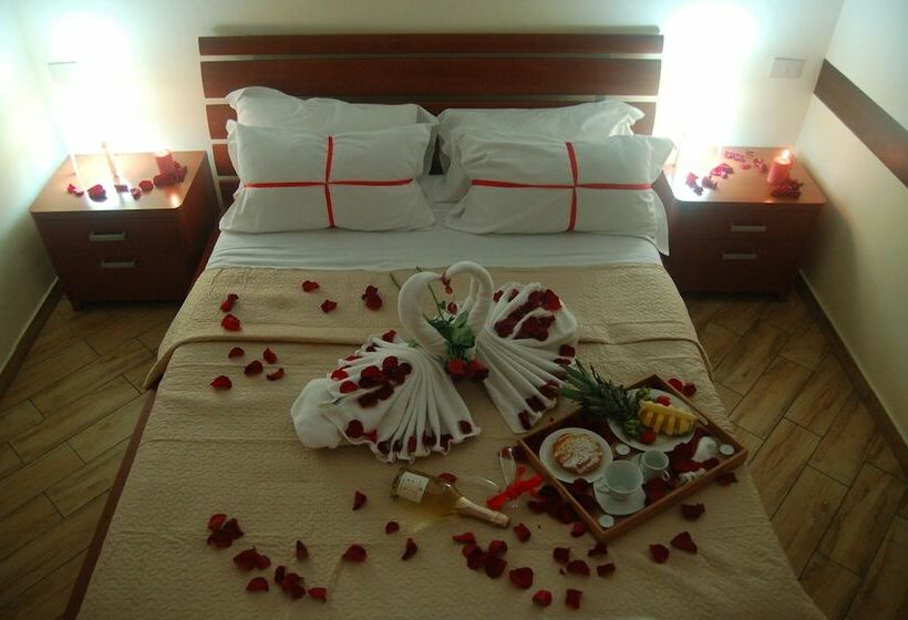 标准间, Antadia B&b