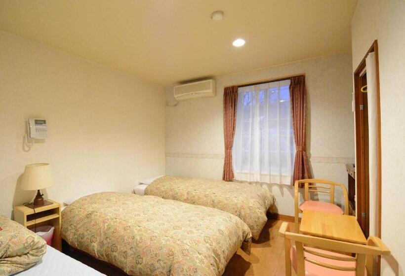 Номер Стандарт Трехместный, Pension Avenue