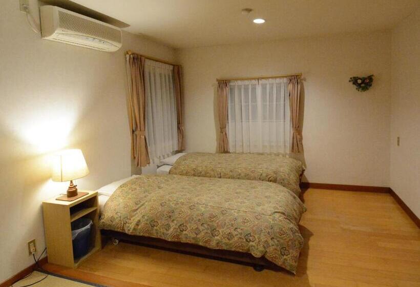 اتاق استاندارد, Pension Avenue