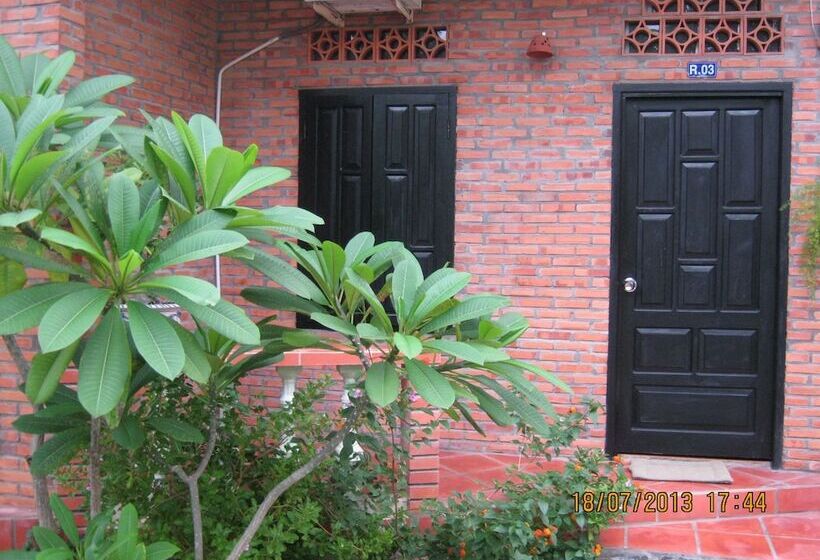 اتاق استاندارد سه نفره, Sea Winds Resort