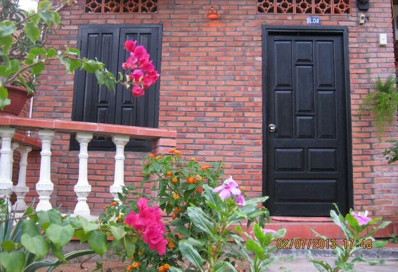 اتاق استاندارد سه نفره, Sea Winds Resort