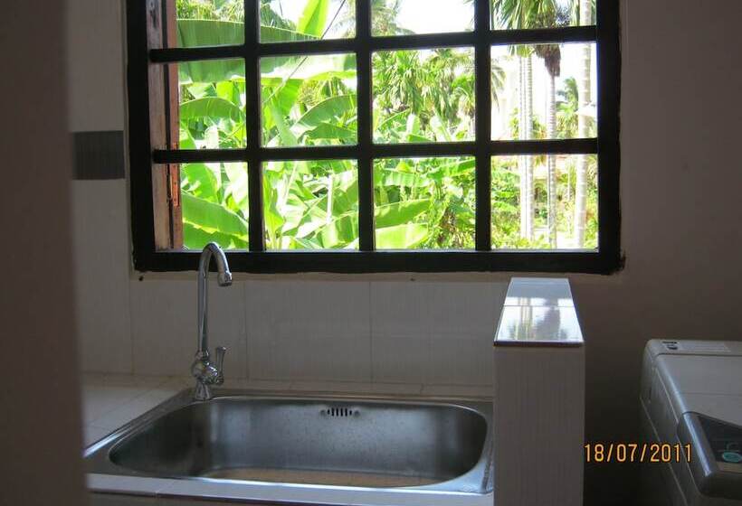 بانگلوی استاندارد 2 خوابه, Sea Winds Resort