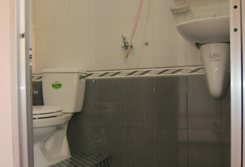 بانگلوی استاندارد 2 خوابه, Sea Winds Resort