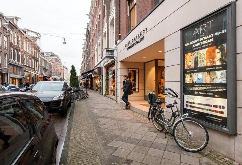 ２ベッドルームデラックスアパートメント, Residences Museum District