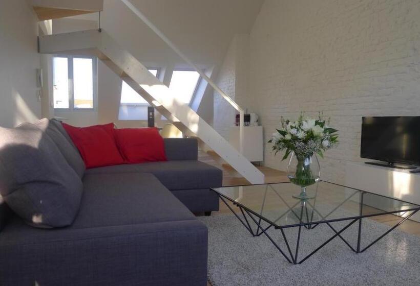 استودیو استاندارد با چشمانداز باغ, B&b Home & The City