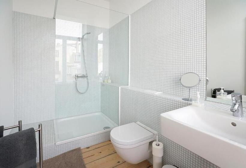 اتاق استاندارد, B&b Home & The City