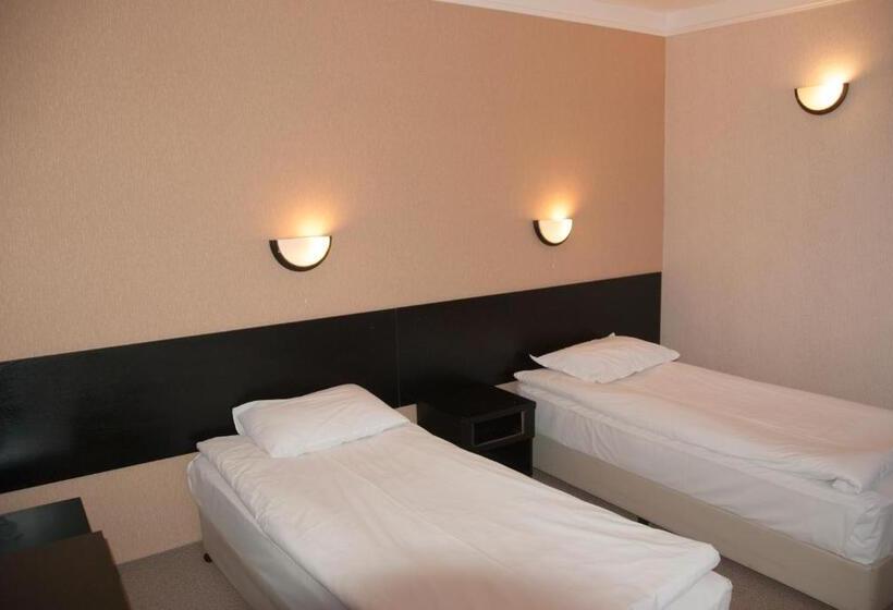 חדר סטנדרט, Everest