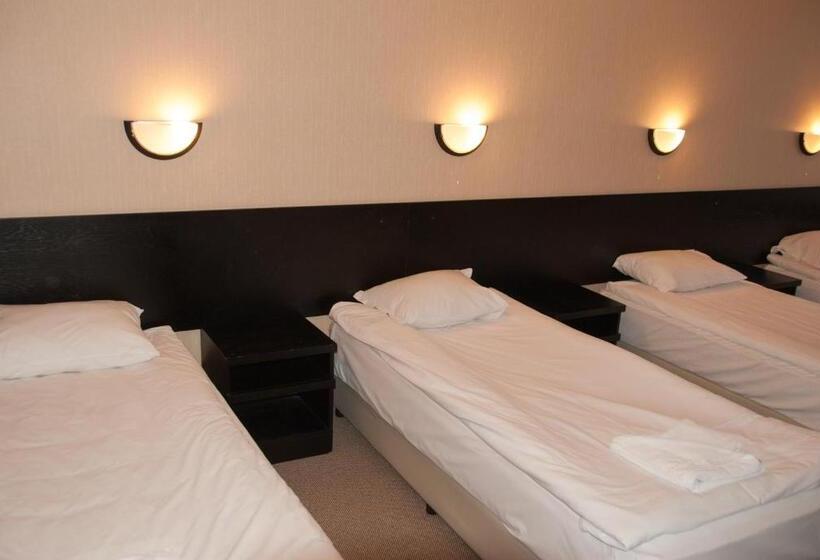 חדר סטנדרט לארבעה, Everest