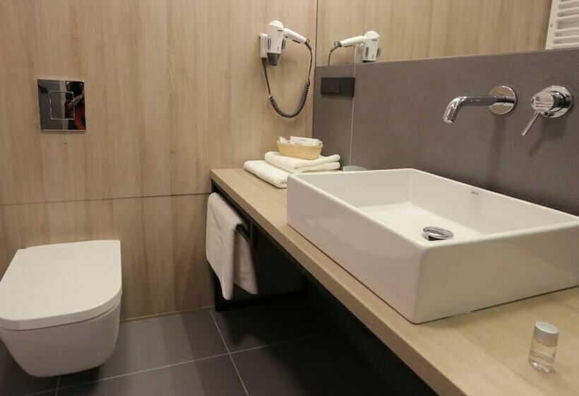 חדר קומפורט, Fairplayce