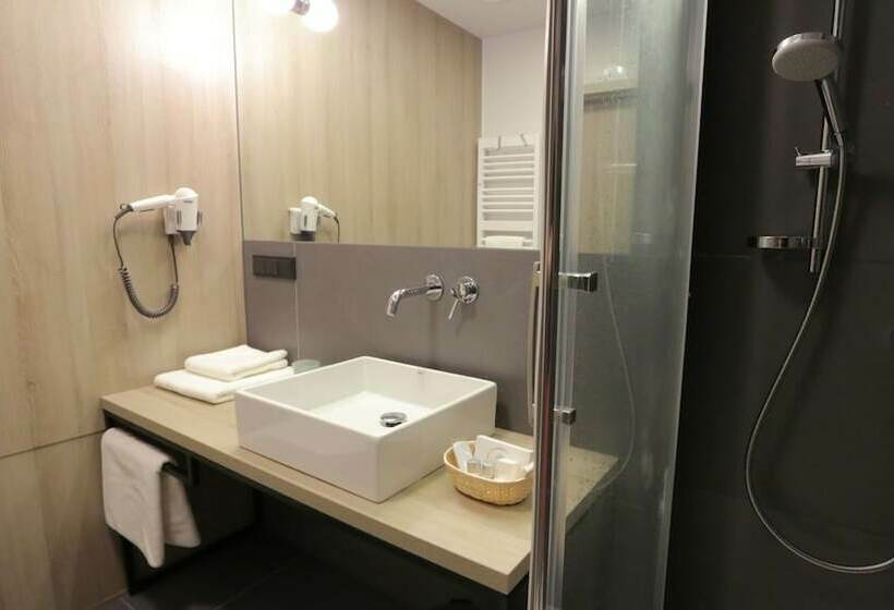 חדר דלוקס, Fairplayce