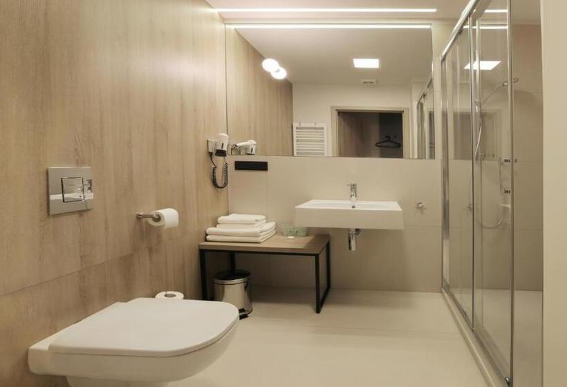 חדר דלוקס, Fairplayce