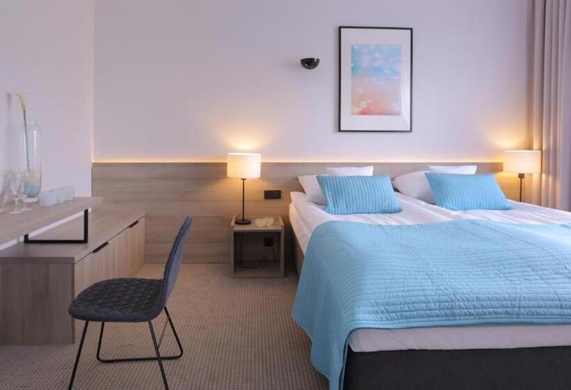 סוויטת ג'וניור, Fairplayce