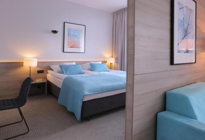 סוויטת ג'וניור, Fairplayce