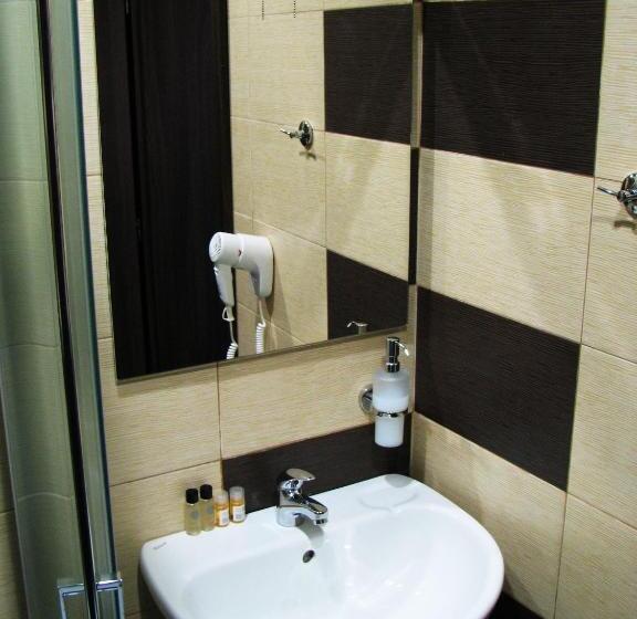 스탠다드 스튜디오 (전망), Park Hotel Eagle Stone