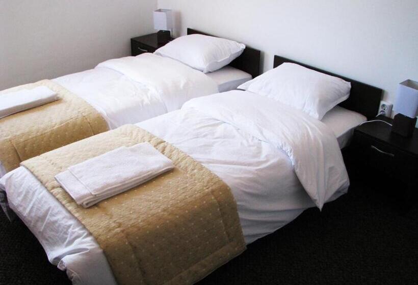 이코노미 트리플 룸, Park Hotel Eagle Stone