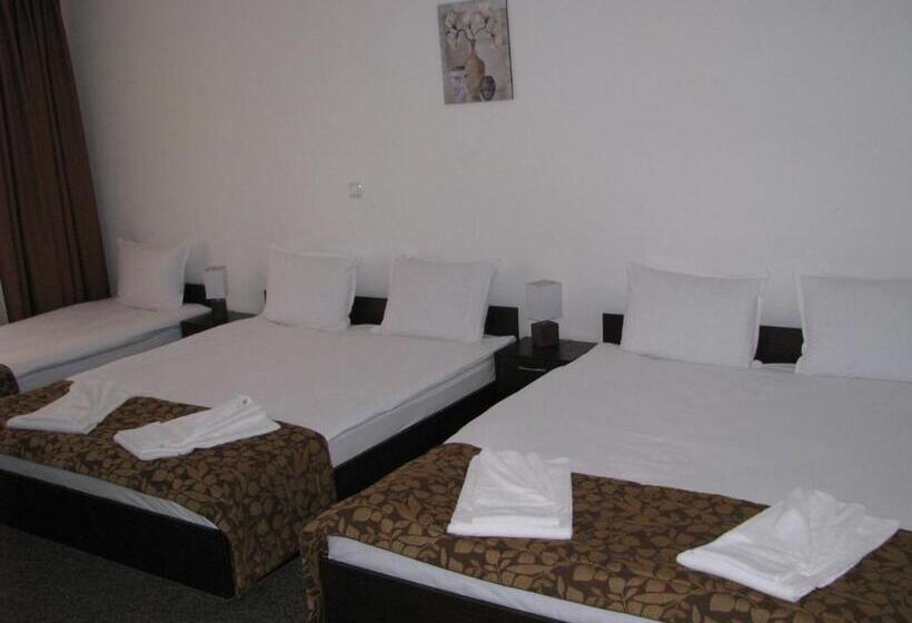 Семейный Номер, Park Hotel Eagle Stone