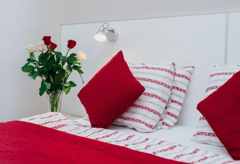 דירת חדר, Rembrandt Apart