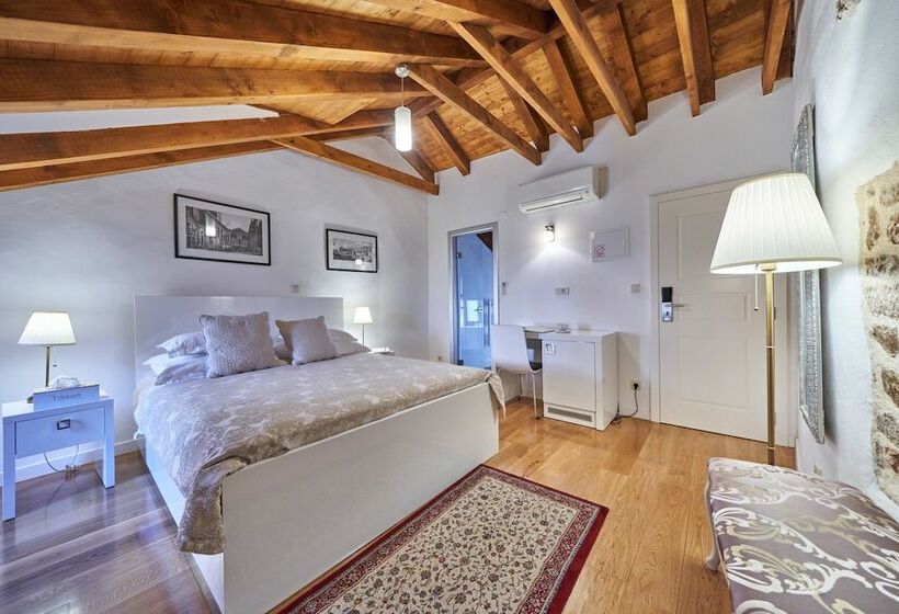 اتاق راحتی, Villa Split Heritage